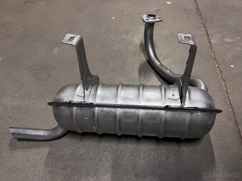 Fiat 600D nový výfuk - 5