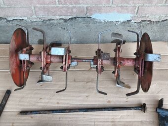 Prodám rotavátor na TERA VARI. - 5