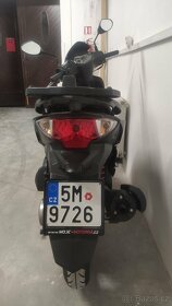 SYM SYMPHONY SR 125i ČERNÁ  kola 16" - 5