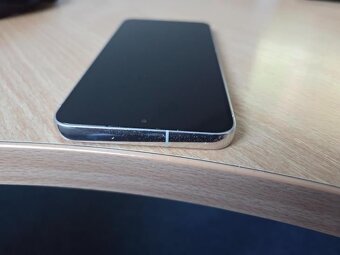 Samsung Galaxy S23 - 5