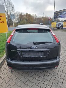 Ford Focus 5dv. 1.6i / 74kW, r.v. 2007.1.majitel - 5