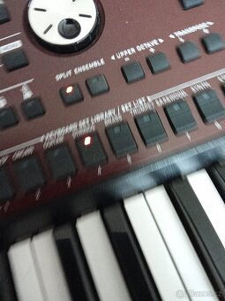 Korg pa 700 - 5