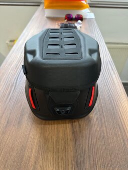 PRO Yukon WP tank bag. 6 l. - 5