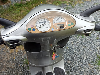 Vespa ET4 125 R.V.1998 - 5