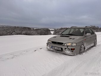Subaru Impreza GT - 5