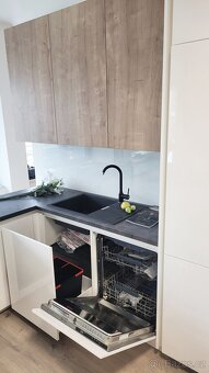 vystavený vzorek kuchyňské sestavy Hanák - 5