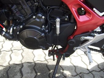 Honda Hornet 750 - 5