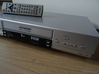 Špičkový videorekordér PANASONIC NV-HV61, 6 hlav,Hifi Stereo - 5