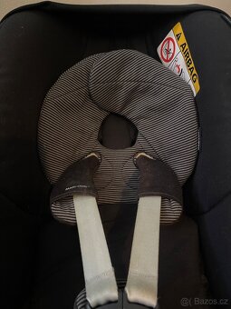 Autosedačka Maxi Cosi Pebble + základna - 5