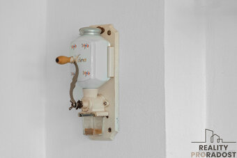 Prodej rodinného domu 4+1 ve Džbánicích, RD 4+1 zahrada, dvů - 5