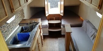Prodám kajutovou loď - hausbot - 5