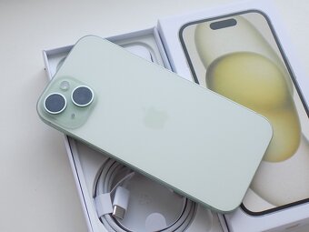 APPLE iPhone 15 128GB Green - ZÁRUKA - SUPER STAV - 5