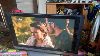 Prodám Tv LG plně funkční plazma - 5