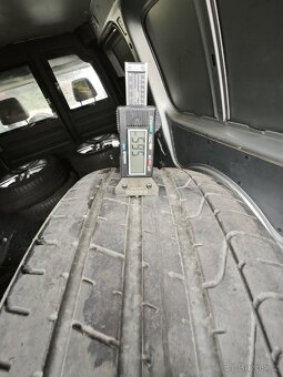 Pneu 235/35 r20 Pirelli letní 2 kusy - 5