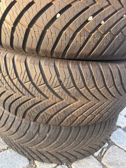 4x celoroční pneu 215/60 r16 - 5