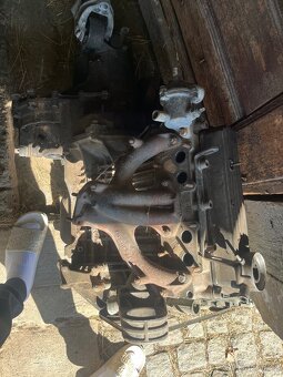 Favorit 136 motor - 5