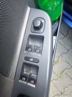 Prodám wv golf 5 1.9 tdi 77kw - 5