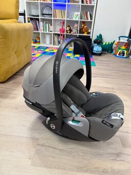 Set dětské autosedačky Cybex Plus + Base T rezervace do 25. - 5