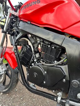 Hyosung GT 125 - 5