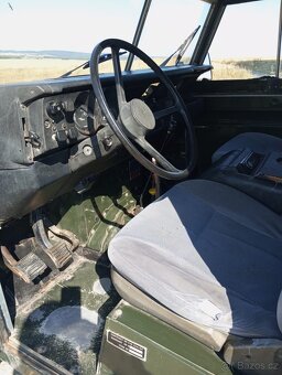 Land Rover Defender 88 - 5