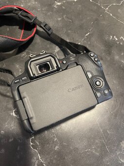 Canon eos 200d - 5