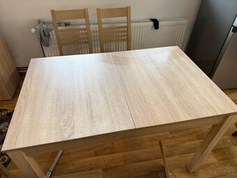 Jídelní stůl - 5