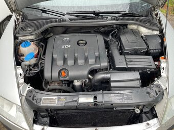 Skoda octavia 2.0 tdi 103 kw serviska - 5