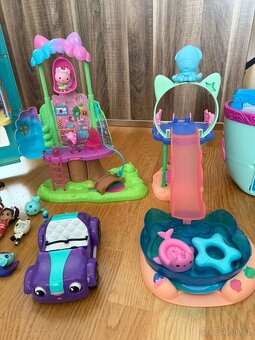Gabby dollhouse - 5