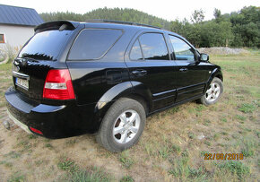 Prodám Kia Sorento facelift 2,5 Crdi 125 kw rv 2008 černá ND - 5