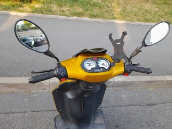 Skútr Kinroad 50ccm+náhradní díly a doplňky - 5