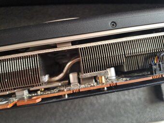 XFX Radeon RX 6700 XT QICK 319 - 5