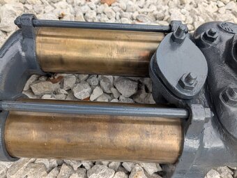 Mosazno litinová pumpa Kunz - 5