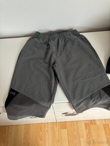 Obleceni pro kluka v. S - 5