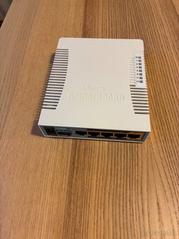 WiFi router MikroTik RouterBOARD hAP ac - 5