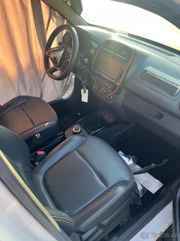 Rozpredam na nahradne diely Dacia Spring 2021 - 5