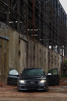 Audi RS4 avant b7 - 5