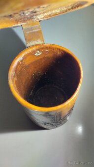 Starý dřevěný pivní korbel s víčkem - 5