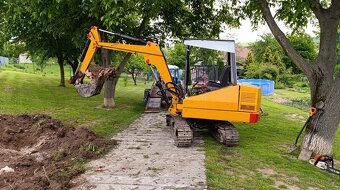 Pasovy bagr ZTS DH 0411 - 5