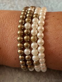 Náramek hnědé a bílé perličky - 5