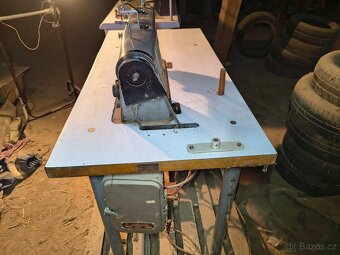Stůl s šicího stroje - 5