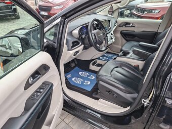 Chrysler Pacifica 3,6L V6, 7míst, bohatá výbava, nový model - 5