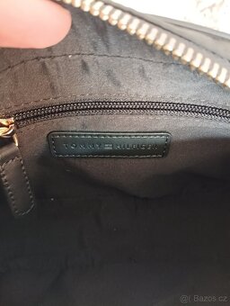 Kabelka Tommy Hilfiger+dárky - 5