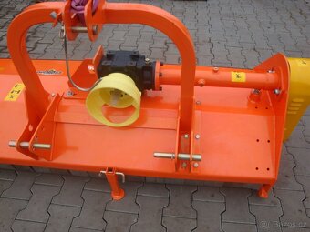 drtič trávy, mulčovač za traktor od 50 koní, záběr 205 cm - 5
