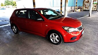 kia ceed 1.4 benzin ( velice pekny stav ) - 5