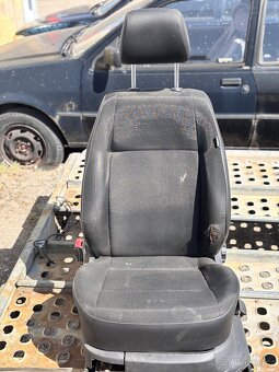 VW Caddy IV 2015-20 sedačka řidiče - 5