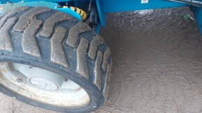 Terenní nůžková pracovní plošina Genie GS-3390RT - 5