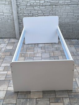 Prodám postel + 3 šuplíky pod postel - 5