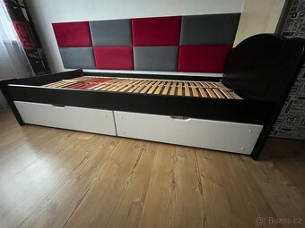 Kvalitní postel ze smrkového masivu - 5