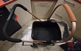 Kočárek pro malé psy nebo kočky. - 5