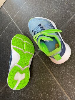 PRODÁM ZELENO ŠEDÉ TENISKY, VELIKOST 30, JAKO NOVÉ - 5